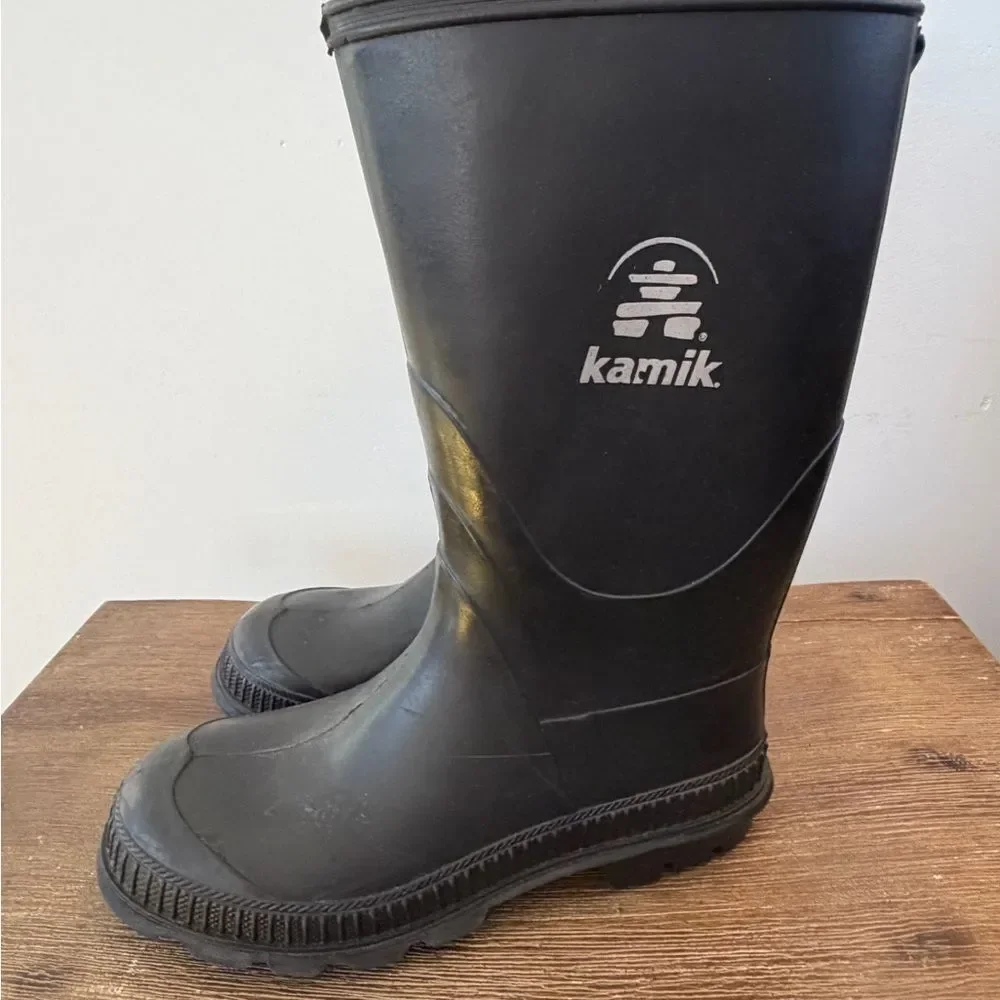 Kamik Kids Tall Black Rubber Rain Boots size 3